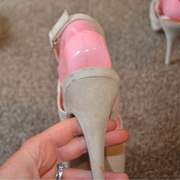 Guess beige Lace Up heels - Picture 6 of 6